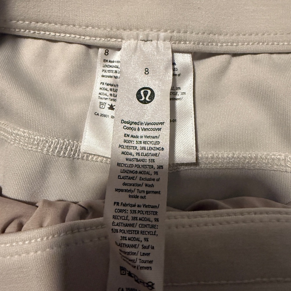 Lululemon Softstreme HR Shorts 4in - Picture 4 of 5